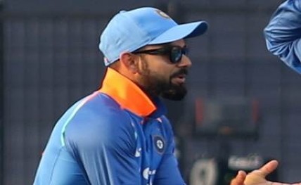 Virat Kohli 20181031172248_l